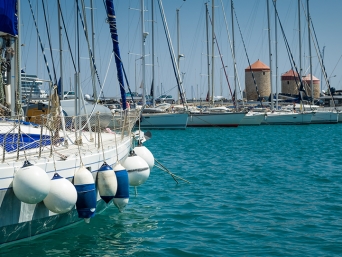 השכרת יאכטות באיים האיוניים