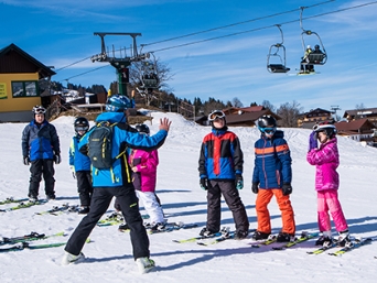 סקי בעברית לכל המשפחה.jpg