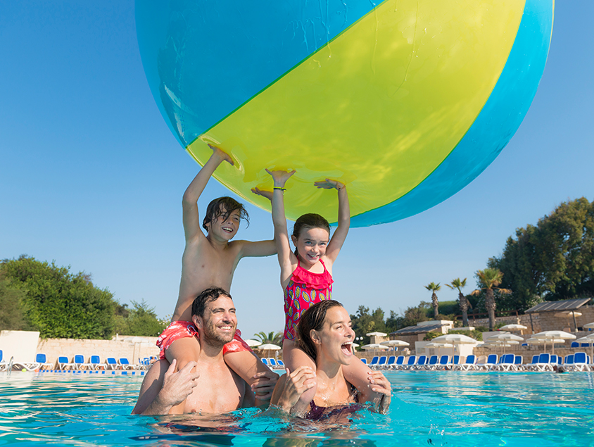בריכה בקלאב מד Kamarina איטליה סיצילה