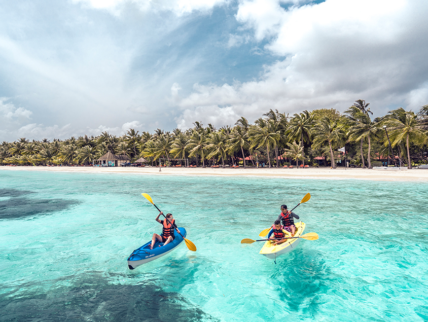 חוף ים קלאב מד Kani האיים המלדיבים