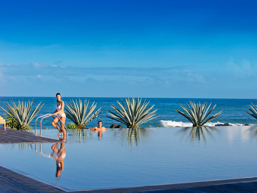 בריכה קלאב מד La Plantation d'Albion מאוריציוס .jpg