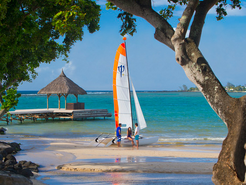 פעילות מים קלאב מד La Plantation d'Albion מאוריציוס .jpg