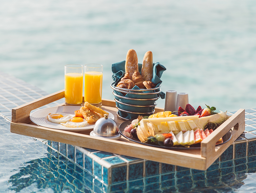 מגש פינוקים קלאב מד The Finolhu Villas האיים המלדיבים