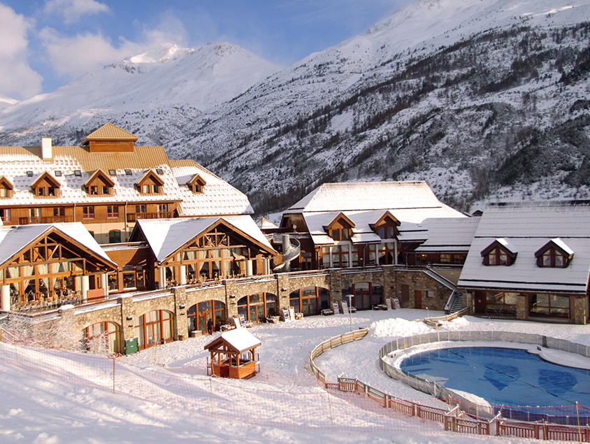 קלאב מד  סקי Serre-Chevalier צרפת