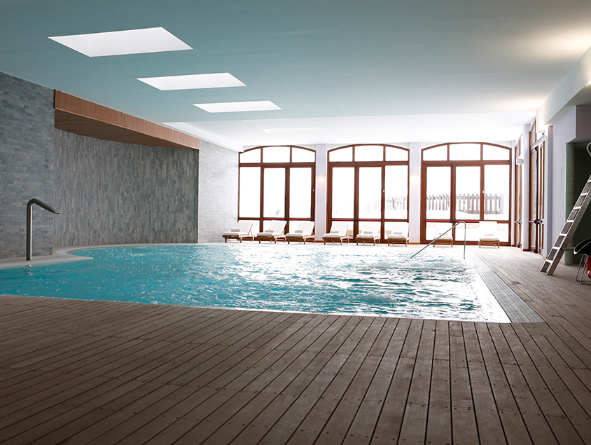 בריכה מקורה קלאב מד סקי Pragelato Vialattea איטליה