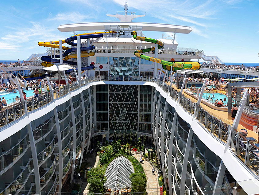 מגלשות ברויאל קריביאן