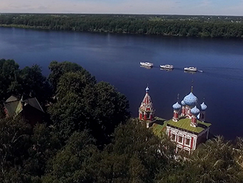 שייט תעלות בנהיגה עצמית ברוסיה