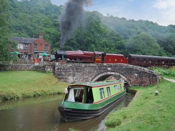 שייט תעלות England Country Side באנגליה