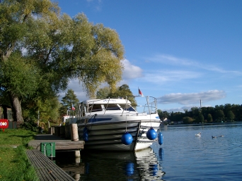 שייט תעלות Furstenberg בגרמניה