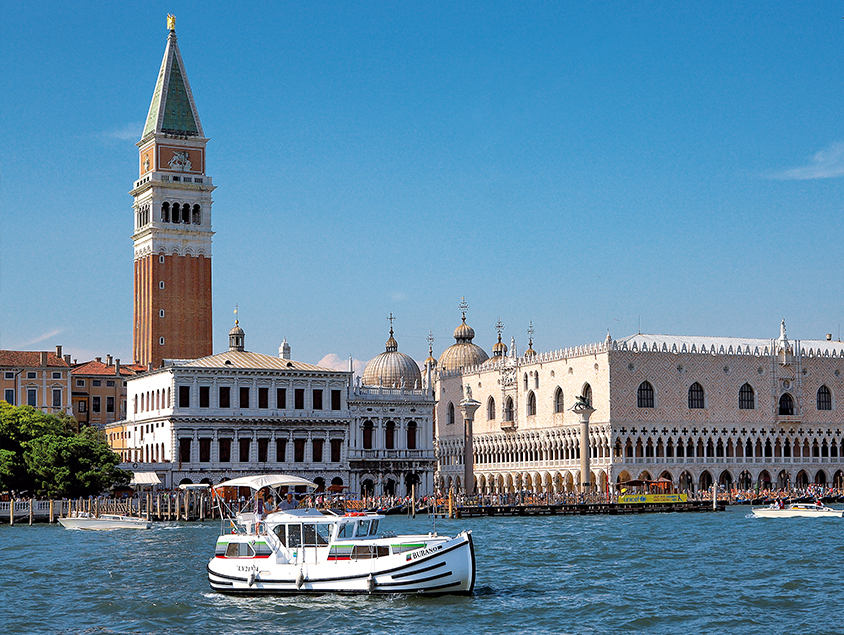 שייט תעלות Venice – Huge and serene באיטליה -3