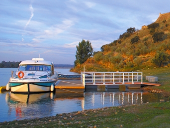 שייט תעלות בנהיגה עצמית בפורטוגל.jpg